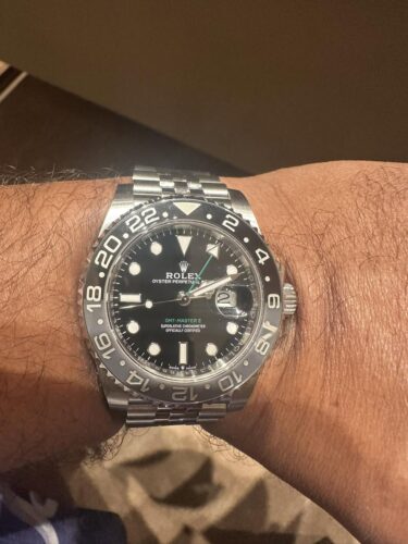Superclone Rolex GMT-Master II 126710GRNR "Bruce Wayne" Jubilee photo review