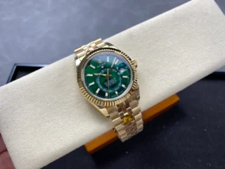 Rolex Sky-Dweller Green Dial 336938 (Jubilee) - Image 10