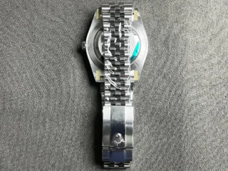 Datejust 41 Green Ombré Dial (2026) Jubilee (back view)