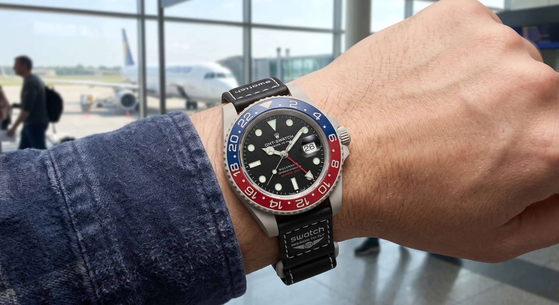 GMT-Swatch Pepsi concept watch - red and blue bezel in bioceramic, Swatch Rolex collaboration render
