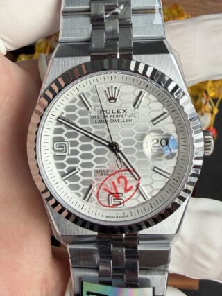 Superclone Rolex Land-Dweller White Honeycomb-Motif Dial 40mm - Image 7