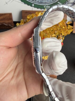 Superclone Rolex Land-Dweller White Honeycomb-Motif Dial 40mm - Image 5