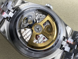 Superclone Rolex Land-Dweller White Honeycomb-Motif Dial 36mm - Image 4