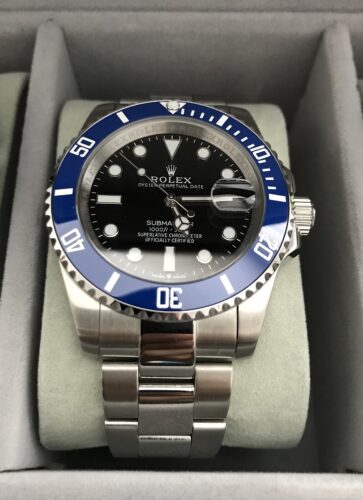 Replica Rolex Submariner Black Dial 126619LB photo review